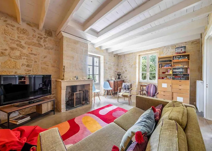 Semesterbostad Domaine De Bayens - Piscine Privee *